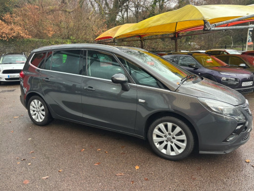 Vauxhall Zafira Tourer  TECH LINE 
