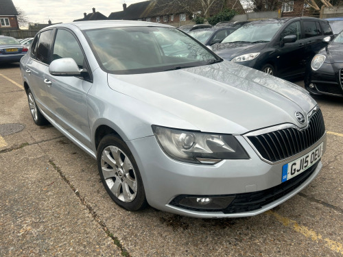 Skoda Superb  S TDI CR DSG 5-Door