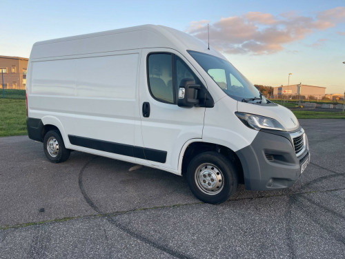 Peugeot Boxer  2.0 BlueHDi 335 Professional L2 H2 Euro 6 5dr