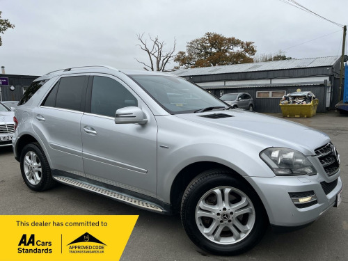 Mercedes-Benz M-Class ML350 3.0 ML350 CDI V6 BlueEfficiency Grand Edition G-Tronic 4WD Euro 5 5dr