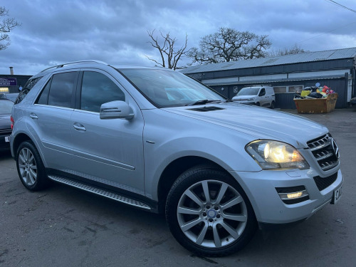 Mercedes-Benz M-Class ML350 3.0 ML350 CDI V6 BlueEfficiency Grand Edition G-Tronic 4WD Euro 5 5dr