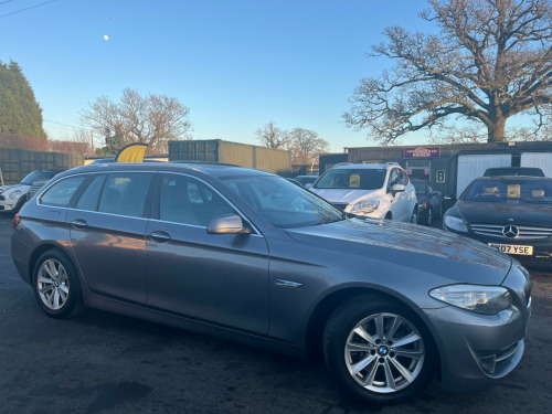 BMW 5 Series  3.0 530i SE Touring Auto Euro 5 5dr