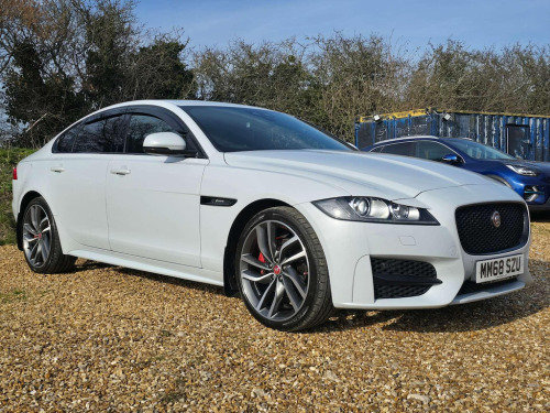 Jaguar XF 2.0 R-Sport D Auto 4dr