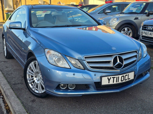 Mercedes-Benz E-Class E250 1.8 E250 CGI BlueEfficiency SE Tiptronic Euro 5 2dr