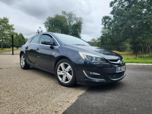 Vauxhall Astra  2.0 CDTi ecoFLEX SRi Hatchback 5dr Diesel Manual Euro 5 (s/s) (165 ps)