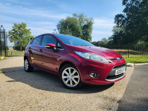 Ford Fiesta  1.25 Zetec Hatchback 5dr Petrol Manual (133 g/km, 81 bhp)