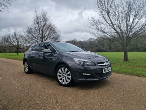 Vauxhall Astra  1.6 CDTi ecoFLEX 94g Tech Line Hatchback 5dr Diesel Manual Euro 6 (s/s) (11