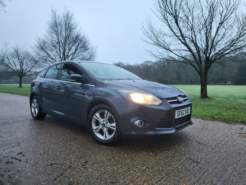 Ford Focus  ZETEC 5-Door