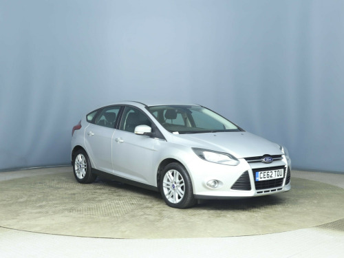 Ford Focus  TITANIUM 5-Door