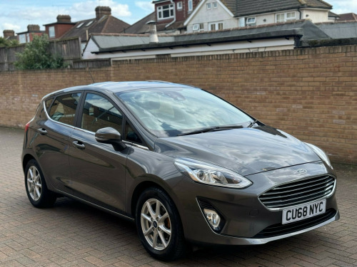 Ford Fiesta ZETEC 5-Door