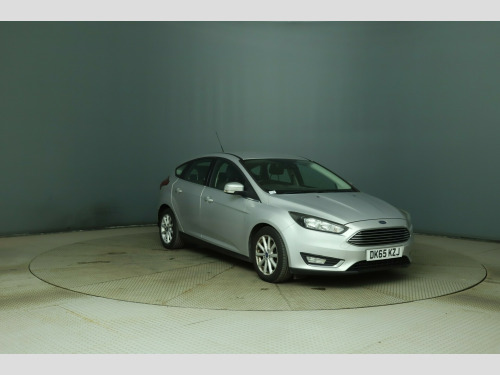Ford Focus  TITANIUM 5-Door