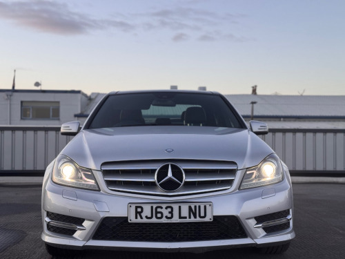 Mercedes-Benz C-Class C180 C180 BlueEFFICIENCY AMG Sport Plus 4dr