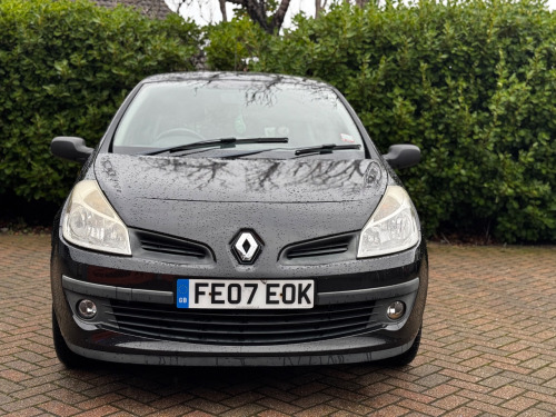 Renault Clio  1.2 16V TomTom 3dr