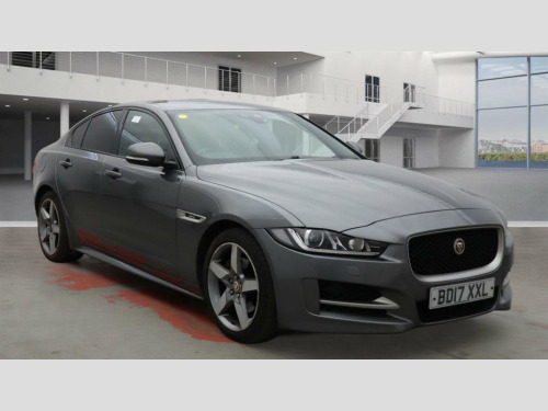 Jaguar XE  R-Sport D Auto