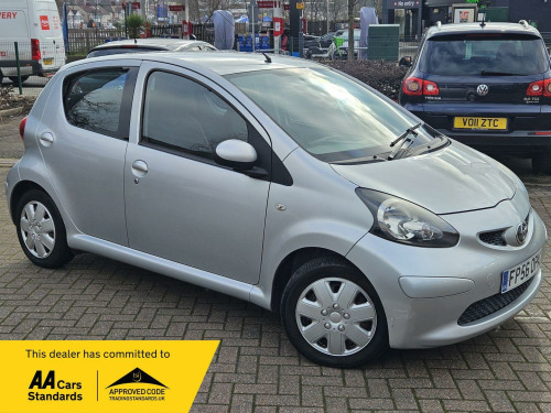 Toyota AYGO  1.0 VVT-i + Euro 4 5dr