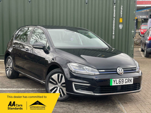 Volkswagen Golf  35.8kWh e-Golf Auto 5dr