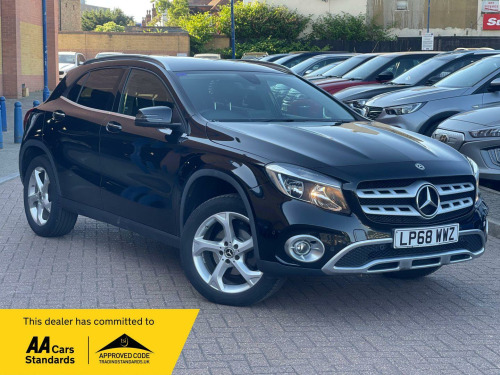 Mercedes-Benz GLA-Class GLA200 1.6 GLA200 Sport (Executive) 7G-DCT Euro 6 (s/s) 5dr