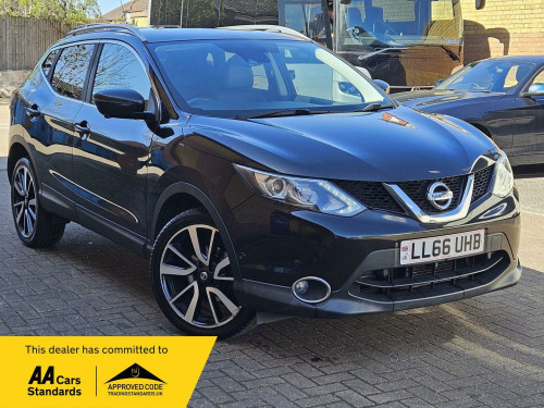 Nissan Qashqai  1.2 DIG-T Tekna XTRON 2WD Euro 6 (s/s) 5dr