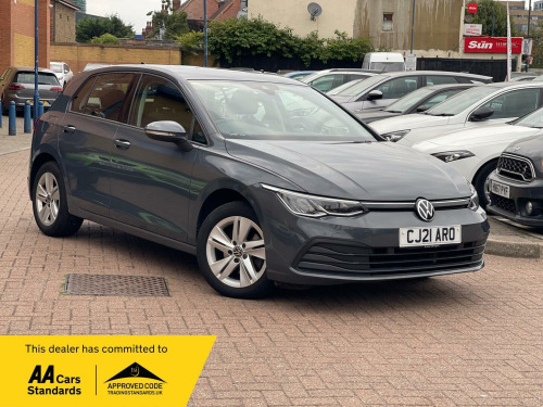 Volkswagen Golf  1.0 eTSI MHEV Life DSG Euro 6 (s/s) 5dr