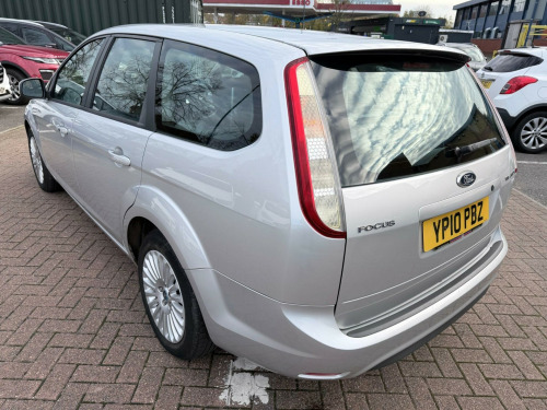 Ford Focus  2.0 Titanium 5dr