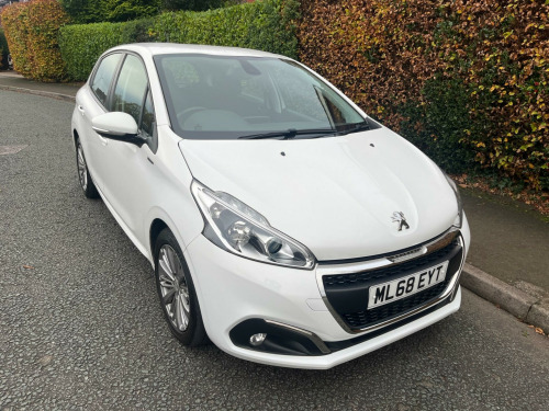 Peugeot 208  1.2 PureTech Signature Euro 6 (s/s) 5dr