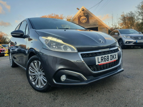 Peugeot 208  S/S SIGNATURE 5-Door