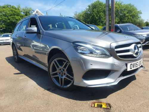 Mercedes-Benz E-Class E220 E220 BLUETEC AMG LINE PREMIUM 5-Door