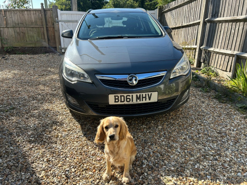 Vauxhall Astra  1.4i 16V Exclusiv 5dr