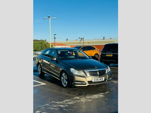 Mercedes-Benz E-Class E220 E220 CDI BLUEEFFICIENCY AVANTGARDE ED125 4-Door