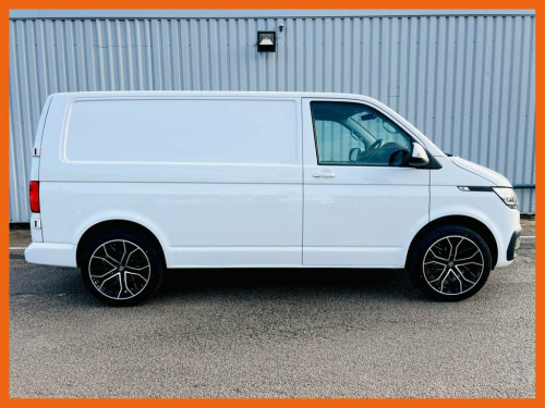 Volkswagen Transporter  2.0 TDI T28 Highline Panel Van 5dr Diesel Manual F