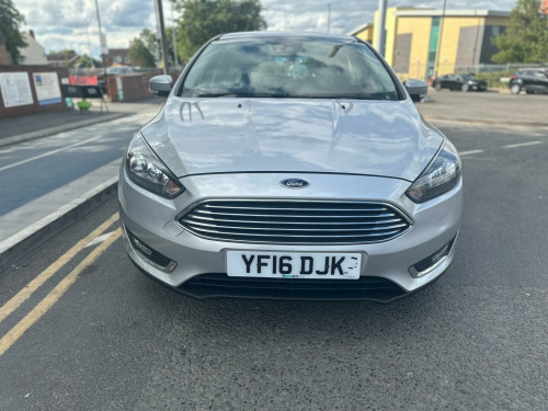 Ford Focus  1.0T EcoBoost Titanium Auto Euro 6 (s/s) 5dr