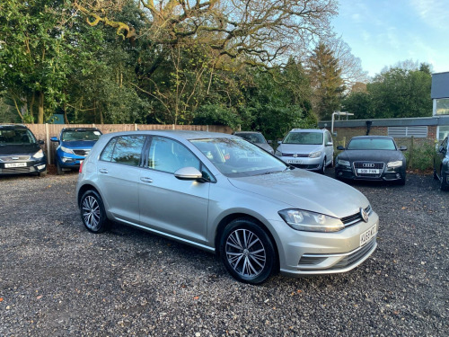 Volkswagen Golf  1.6 TDI SE Nav Euro 6 (s/s) 5dr