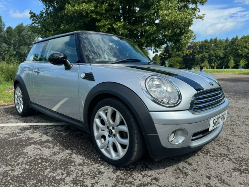 MINI Hatch  1.6 Cooper Steptronic Euro 5 3dr