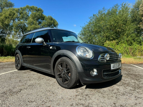 MINI Clubman  1.6 Cooper D Euro 5 (s/s) 5dr