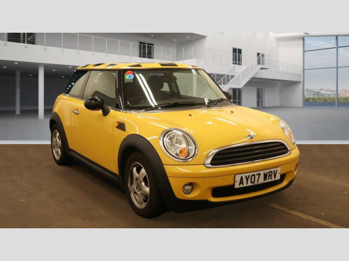 MINI Hatch  1.6 Cooper Hatchback 3dr Petrol Steptronic Euro 4 (120 ps)