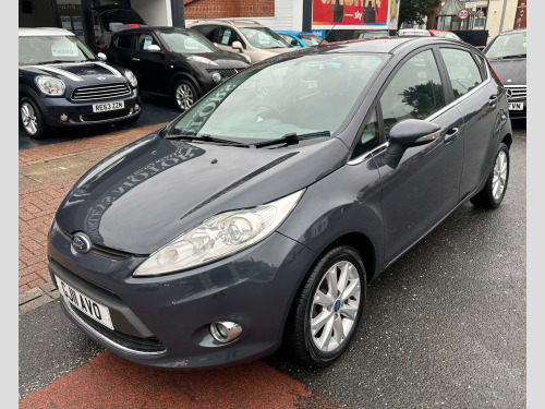 Ford Fiesta  1.25 Zetec Hatchback 5dr Petrol Manual (129 g/km, 81 bhp)