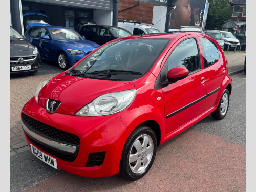 Peugeot 107  1.0 12V Urban Hatchback 5dr Petrol 2 Tronic Euro 4 (68 ps)