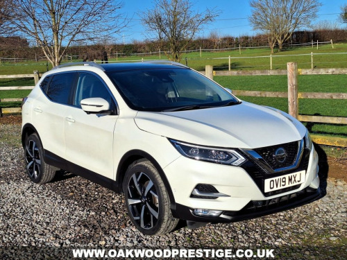 Nissan Qashqai  1.3 DIG-T Tekna SUV 5dr Petrol DCT Auto Euro 6 (s/