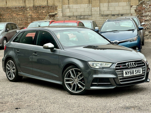 Audi S3  2.0 TFSI Sportback S Tronic quattro Euro 6 (s/s) 5dr