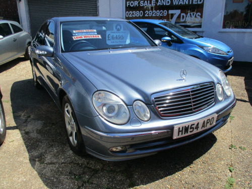 Mercedes-Benz 240  E320 CDI AVANTGARDE 4-Door
