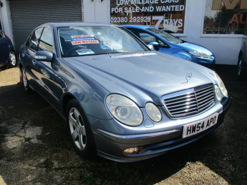 Mercedes-Benz 240  E320 CDI AVANTGARDE 4-Door