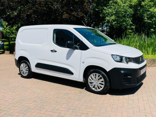 Peugeot Partner  1000 1.5 BlueHDi 100 Professional Van