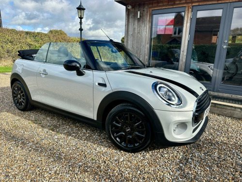 MINI Convertible  1.5 Cooper Classic Euro 6 (s/s) 2dr