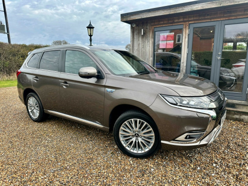 Mitsubishi Outlander  2.4h TwinMotor 13.8kWh 4h CVT 4WD Euro 6 (s/s) 5dr