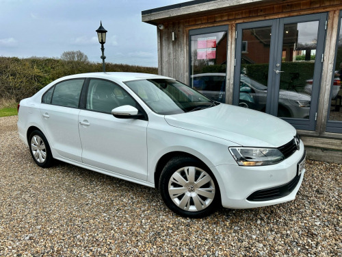 Volkswagen Jetta  1.4 TSI S Euro 5 4dr