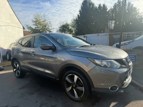 Nissan Qashqai  1.2 DIG-T N-Connecta 2WD Euro 6 (s/s) 5dr