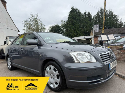 Toyota Avensis  1.8 VVT-i Colour Collection 5dr