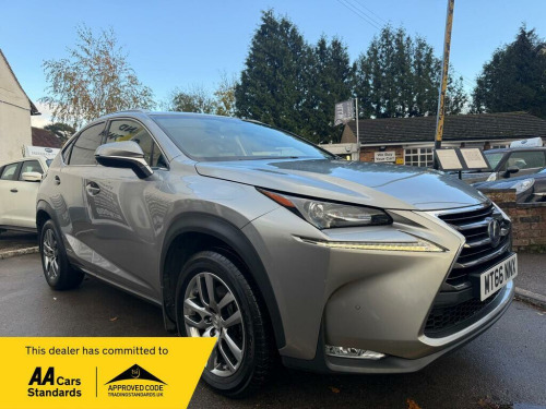 Lexus NX 300h  2.5 300h Luxury E-CVT 4WD Euro 6 (s/s) 5dr 