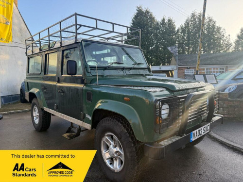 Land Rover 110  2.5 TD5 County Station Wagon MWB 