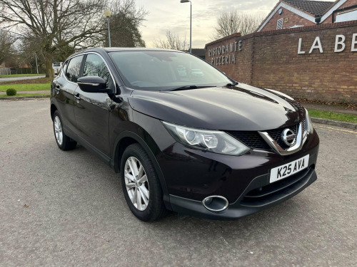 Nissan Qashqai  1.2 DIG-T Acenta Premium 2WD Euro 5 (s/s) 5dr